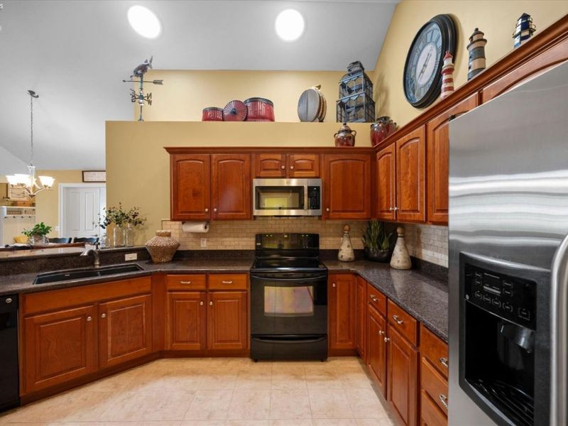 2749 N Canterbury, Unit D, Port Clinton, OH 43452 Photo 16