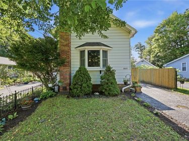6031 Goodrich Road, Clarence Center, NY 14032