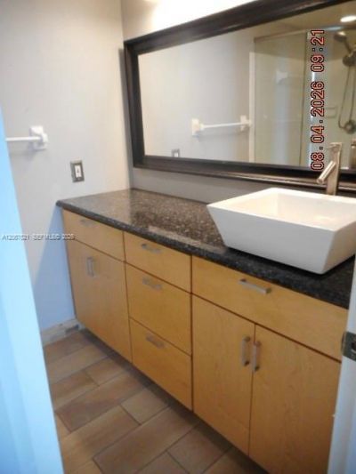 4800 Bayview Dr, Unit 802, Fort Lauderdale, FL 33308 Photo