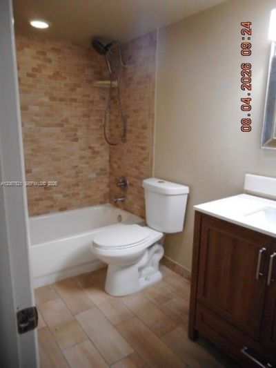 4800 Bayview Dr, Unit 802, Fort Lauderdale, FL 33308 Photo