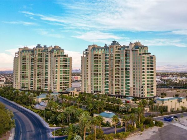 9101 Alta Drive, Unit 16, Las Vegas, NV 89145