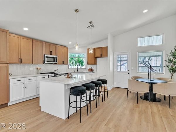 8220 Mt Brodie Circle, Las Vegas, NV 89145