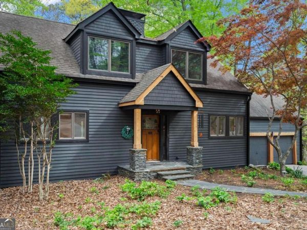 1890 Spalding Drive, Sandy Springs, GA 30350