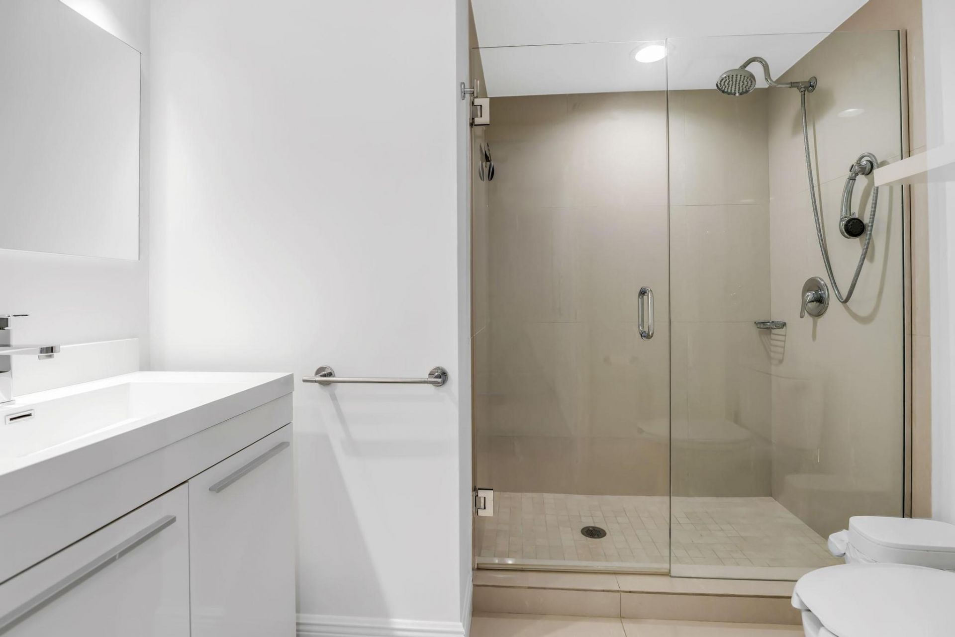 1155 Brickell Bay Drive, Unit 2509, Miami, FL 33131 Photo
