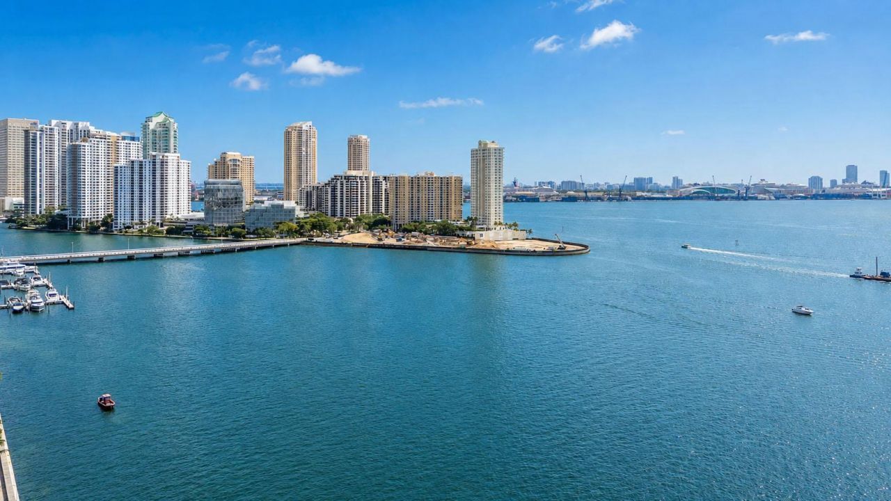 1155 Brickell Bay Drive, Unit 2509, Miami, FL 33131 Photo