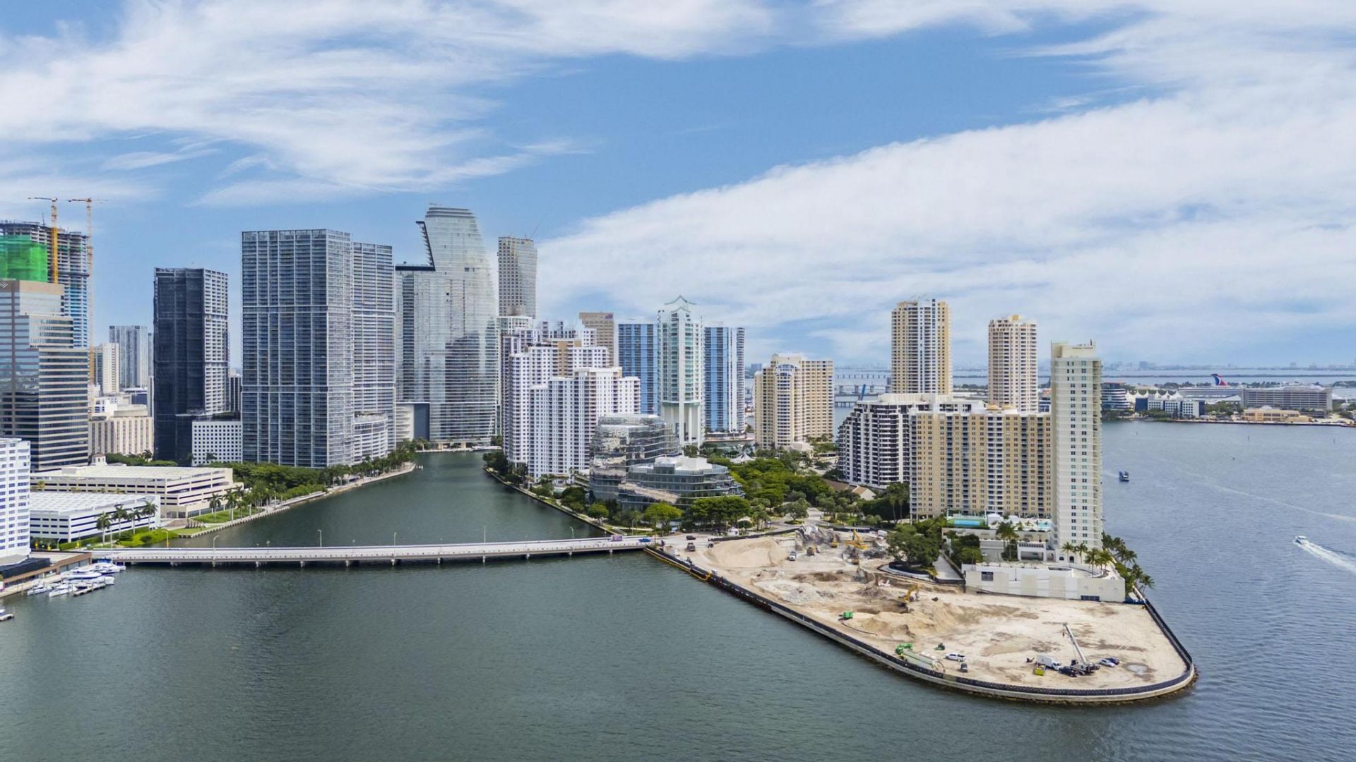1155 Brickell Bay Drive, Unit 2509, Miami, FL 33131 Photo