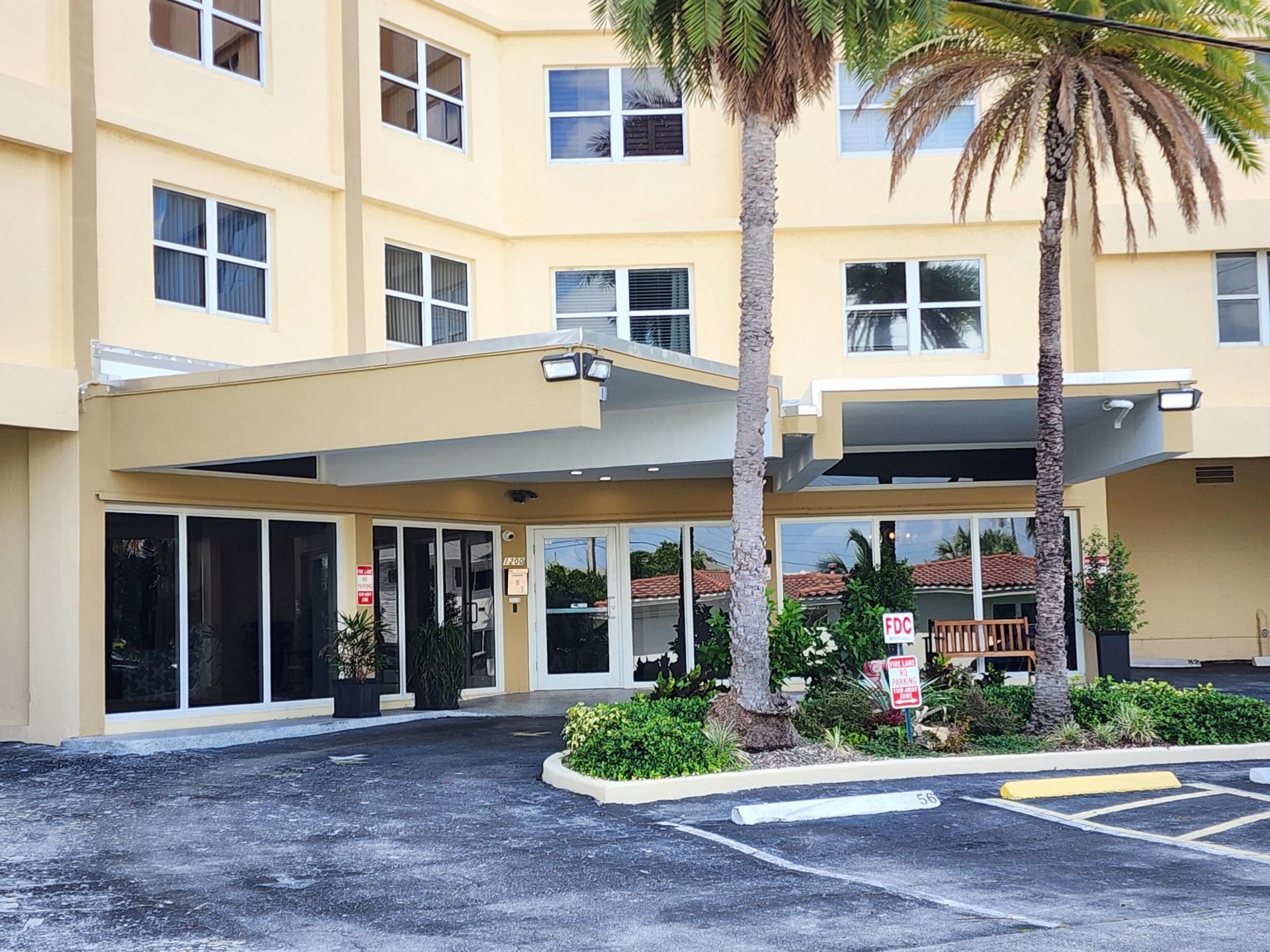 1200 Hibiscus Avenue, Unit 1006, Pompano Beach, FL 33062 Photo