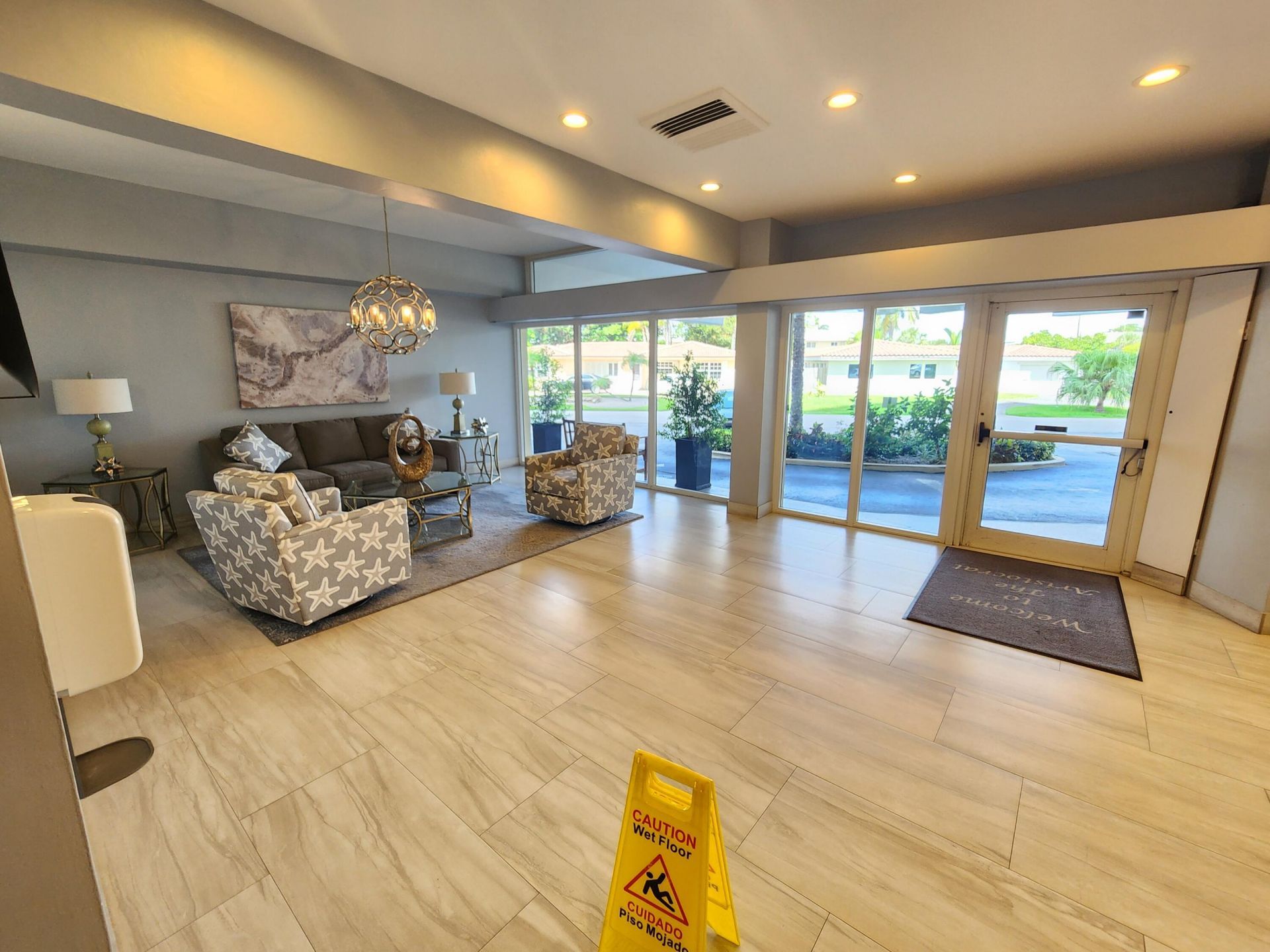 1200 Hibiscus Avenue, Unit 1006, Pompano Beach, FL 33062 Photo