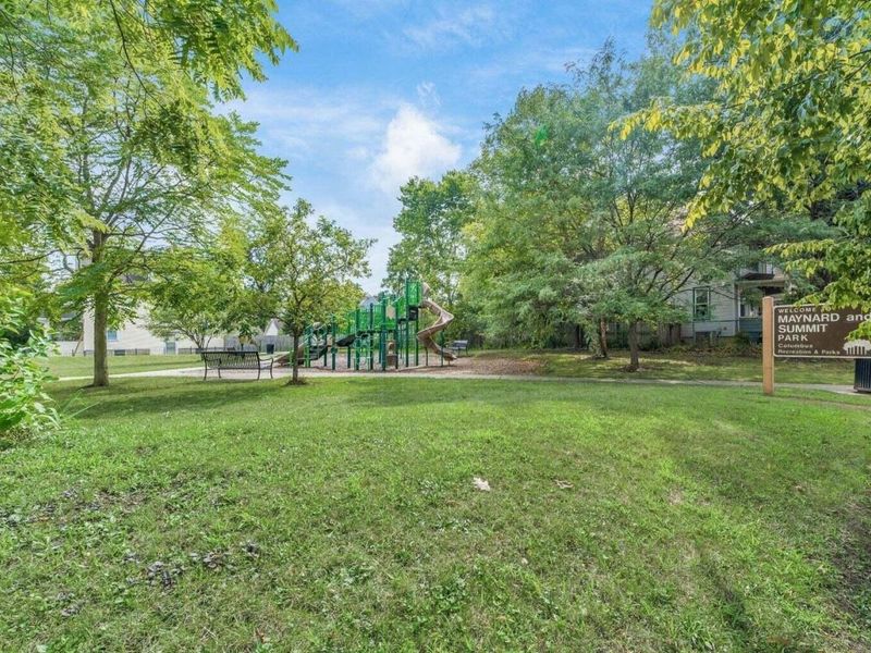 2339 Summit Street, Columbus, OH 43202 Photo 54