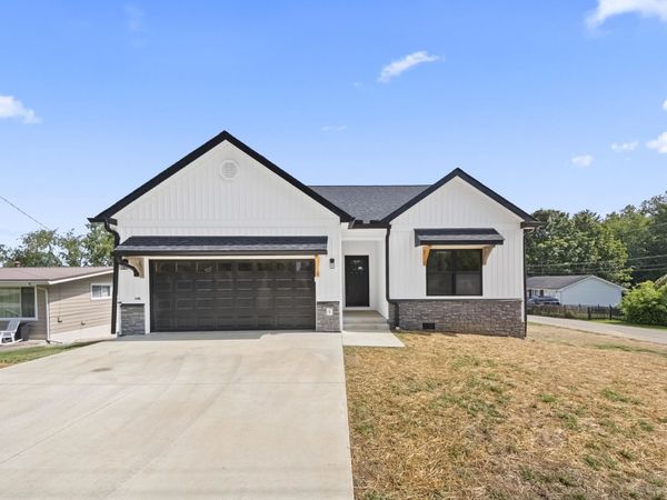 409 Poplar, Flatwoods, KY 41139