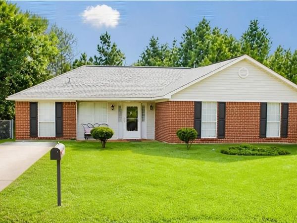 1517 Champion Cove, Semmes, AL 36575