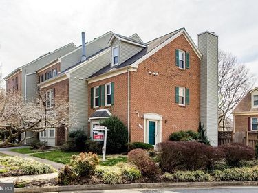 7589 CHRISLAND COVE, FALLS CHURCH, VA 22042