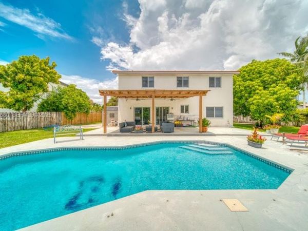 8611 SW 207th Ter , Cutler Bay, FL 33189