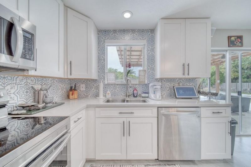 8611 SW 207th Ter, Cutler Bay, FL 33189 Photo