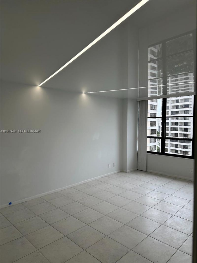 600 Three Islands Blvd , Unit 1113, Hallandale Beach, FL 33009 Photo