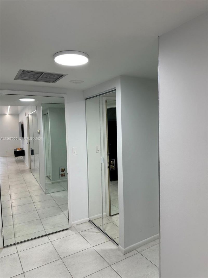 600 Three Islands Blvd , Unit 1113, Hallandale Beach, FL 33009 Photo
