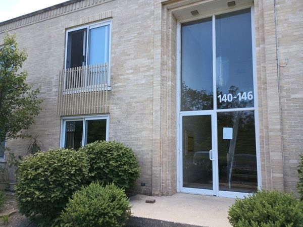140 Green Bay Road , Unit 2, Glencoe, IL 60022