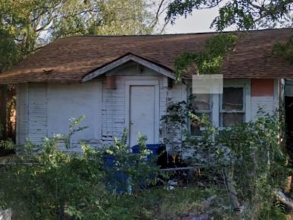 204 E Alabama Avenue, Sweetwater, TX 79556