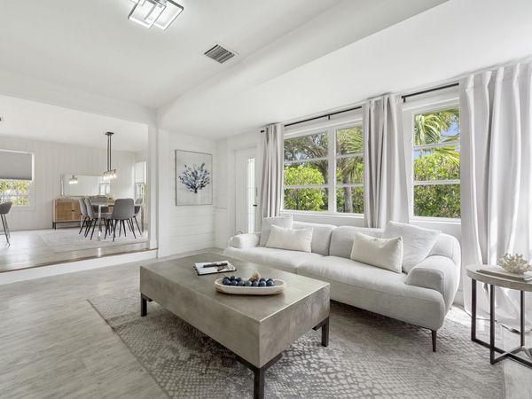 313 N 16TH Avenue N, Lake Worth Beach, FL 33460