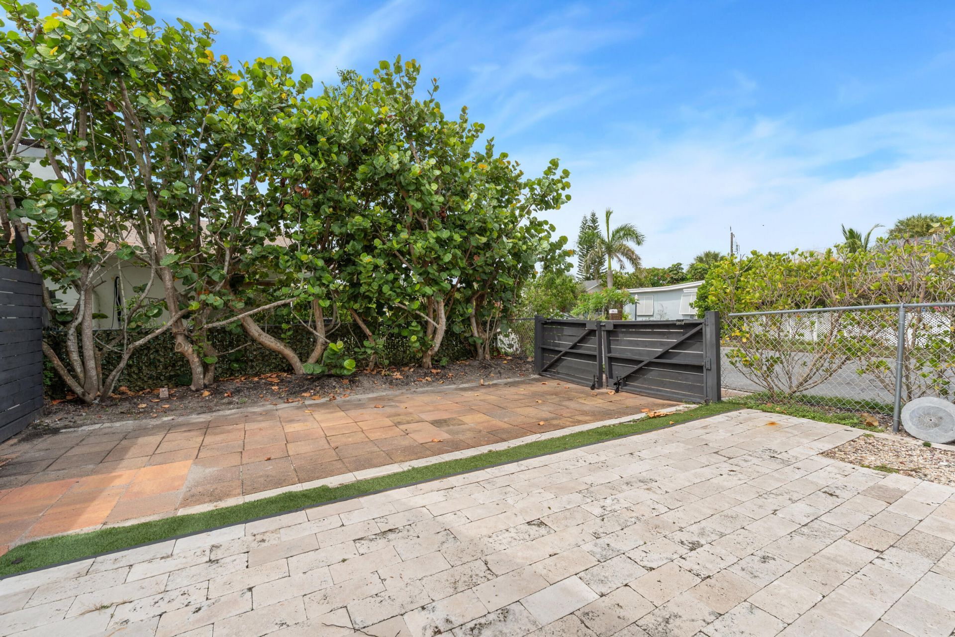 313 N 16th Avenue N, Lake Worth Beach, FL 33460 Photo