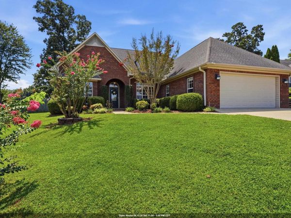 115 Wheaton Ct, Florence, AL 35633