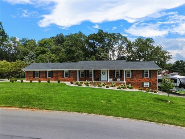 400 E Donaldson Drive, Morristown, TN 37814