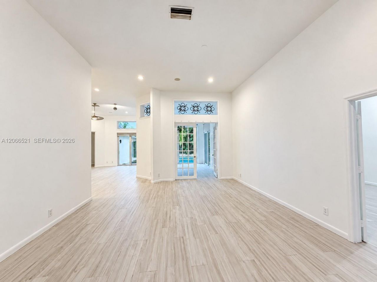 2616 Oakbrook Ct, Weston, FL 33332 Photo