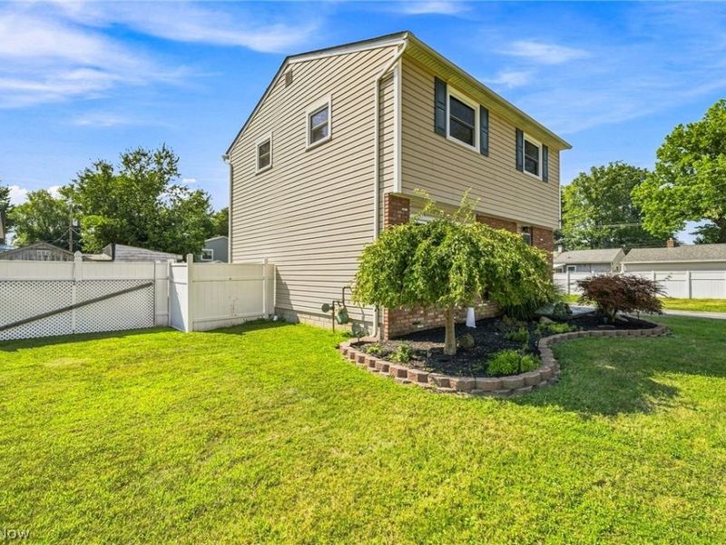 5548 Green Oak Avenue, Mentor, OH 44060 Photo 3