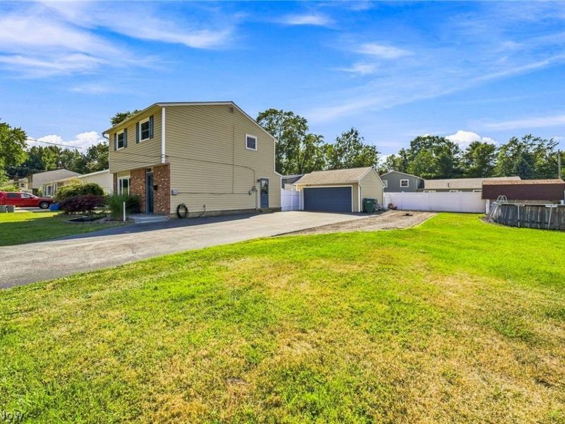5548 Green Oak Avenue, Mentor, OH 44060 Photo 4