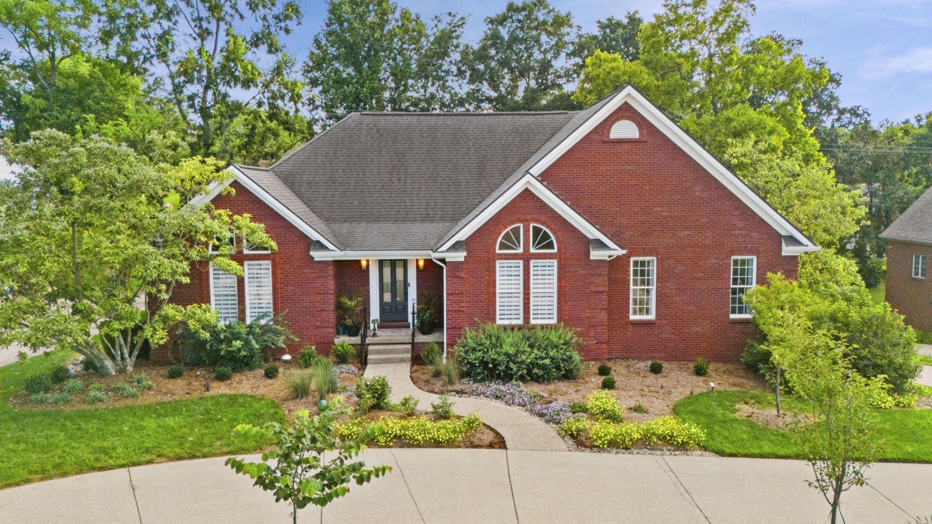 110 Bogie Lee Avenue, Frankfort, KY 40601 Main Photo