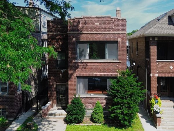 3833 S Damen Avenue S, Chicago, IL 60609