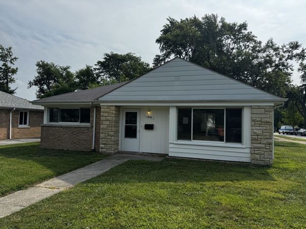 17609 Roosevelt Avenue , Homewood, IL 60430