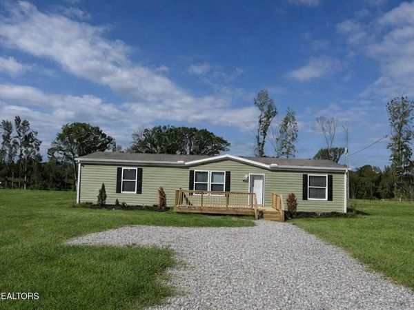 218 Community Drive , Madisonville, TN 37354