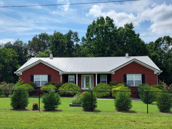 183 Taylor Ln , Lafayette, TN 37083