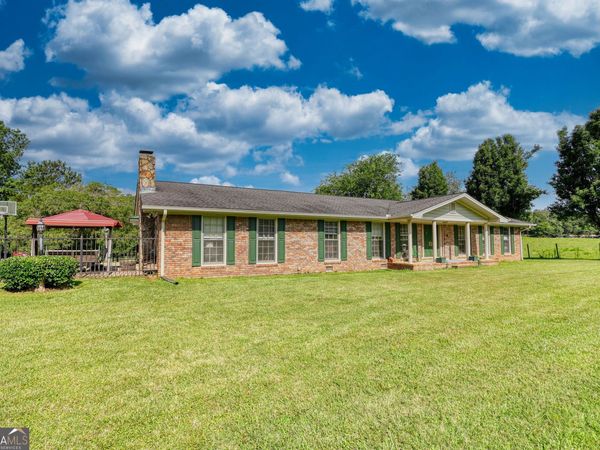 12621 Highway 142, Oxford, GA 30054