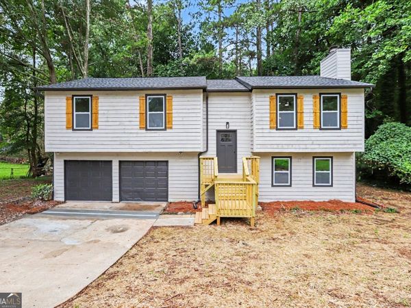 5055 S WOODBRIDGE Trail, Stone Mountain, GA 30088