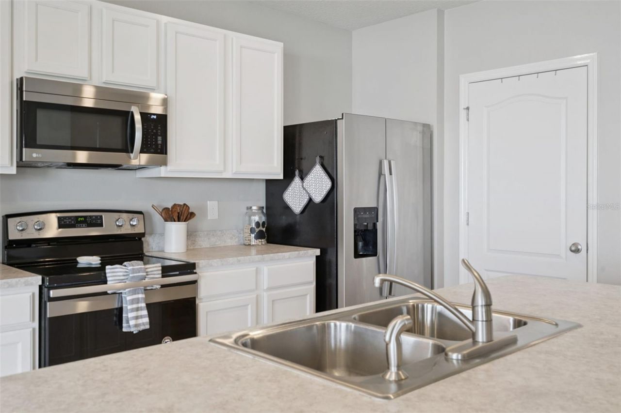 1869 Sunset Ridge Drive, Mascotte, FL 34753 Photo