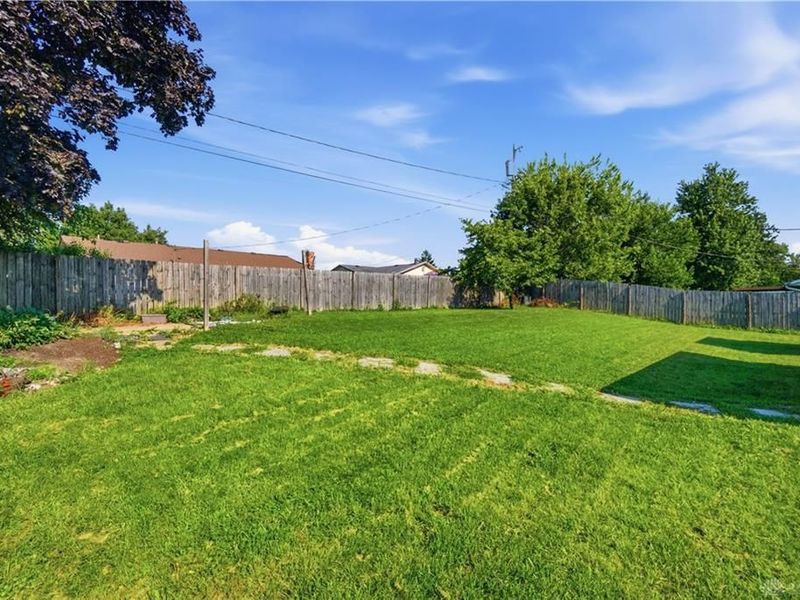 7315 Colegrove Drive, Huber Heights, OH 45424 Photo 44
