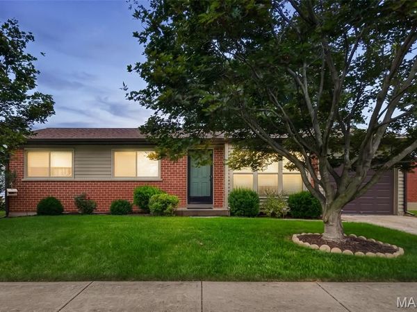 3210 Catesby Lane, St Charles, MO 63301