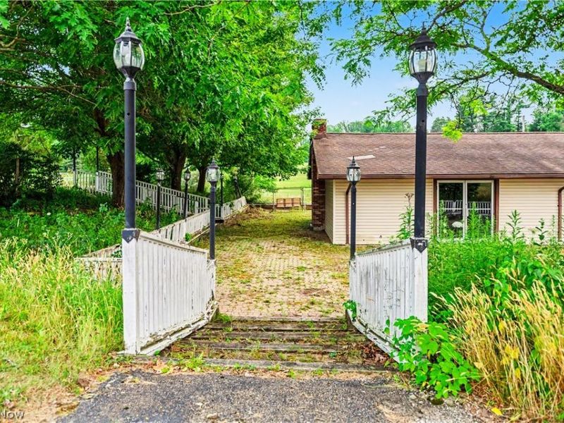 10036 Wilson Mills Road, Chardon, OH 44024 Photo 12