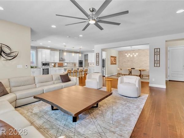 5851 Glory Heights Drive, Las Vegas, NV 89135