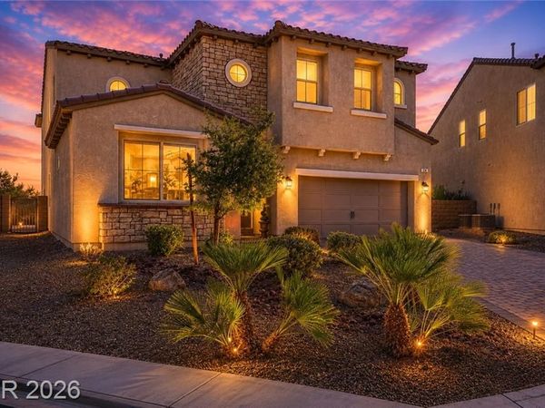 24 Crooked Putter Drive, Las Vegas, NV 89148