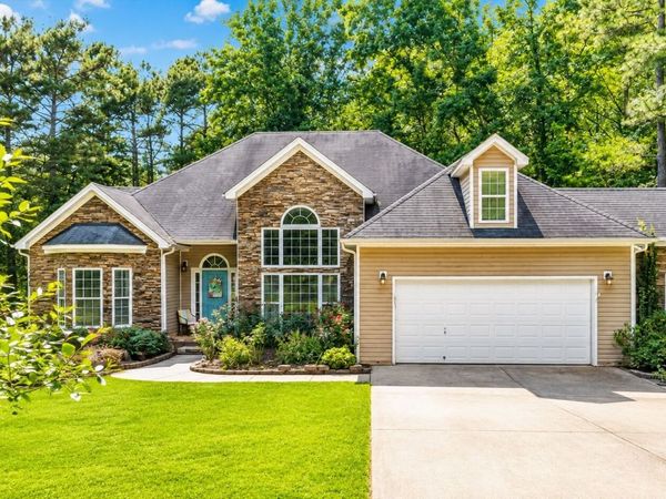 59 Rocky Circle NE, White, GA 30184