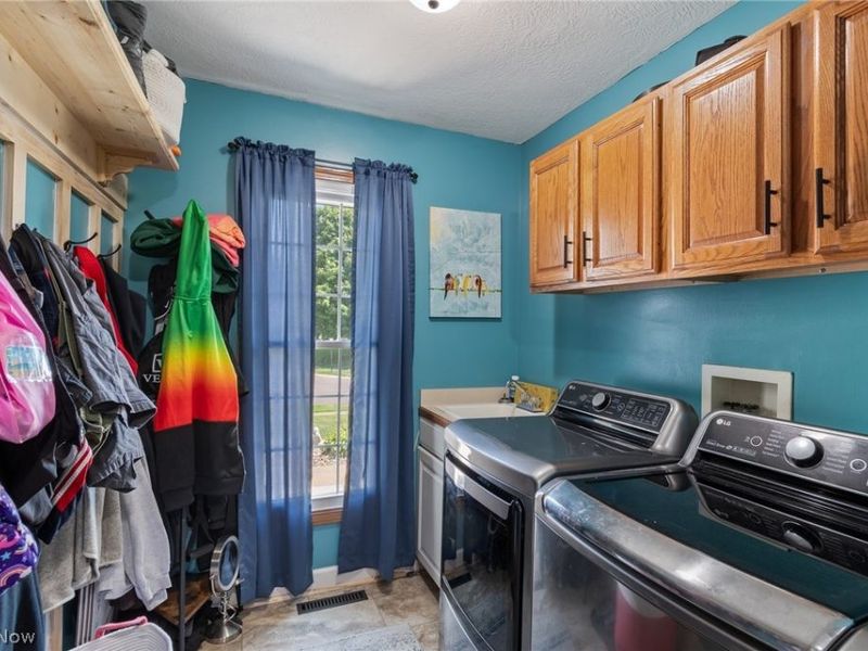 1718 Cornerstone Street SW, Hartville, OH 44632 Photo 14