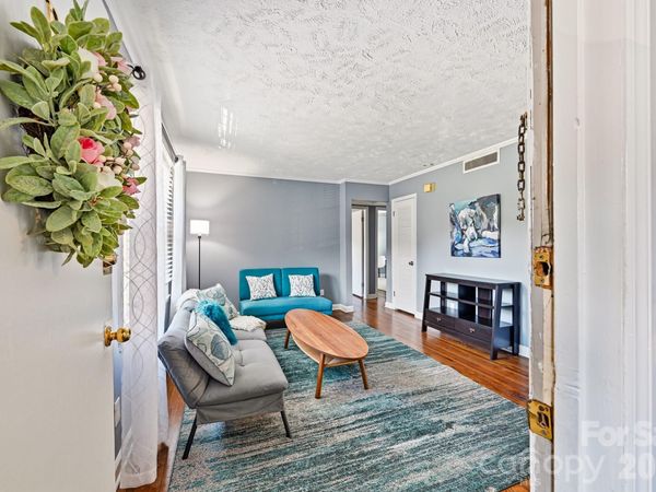 918 McAlway Road, Unit D, Charlotte, NC 28211