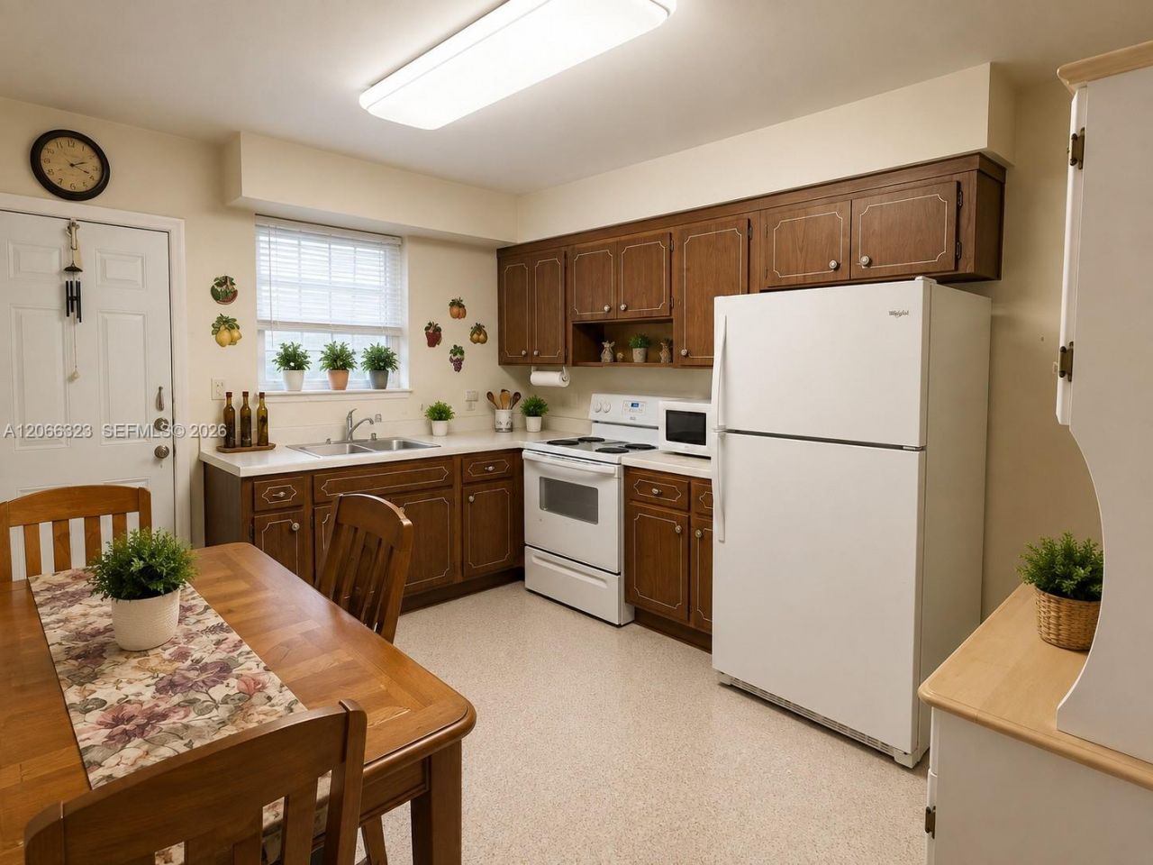470 NW 52nd Ave, Miami, FL 33126 Photo