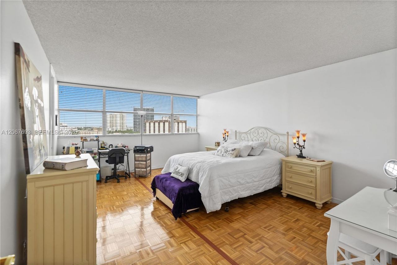 100 Golden Isles Dr , Unit 1109, Hallandale Beach, FL 33009 Photo