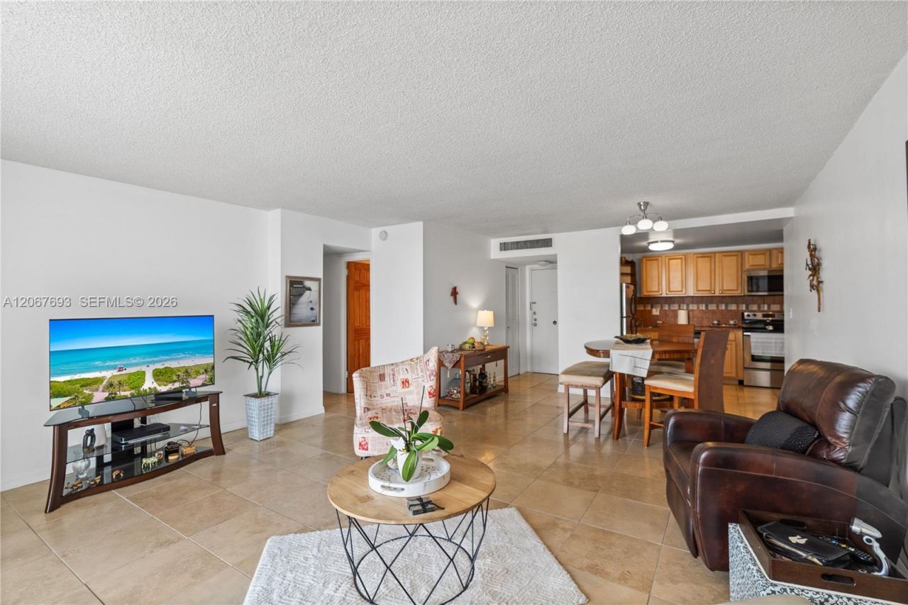 100 Golden Isles Dr , Unit 1109, Hallandale Beach, FL 33009 Photo