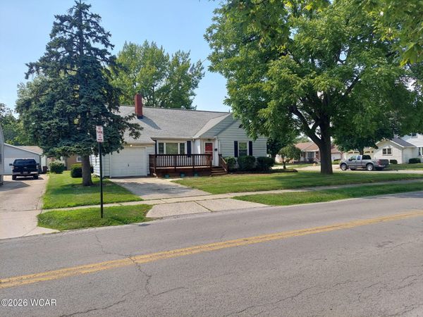 1295 N Metcalf Street, Lima, OH 45801