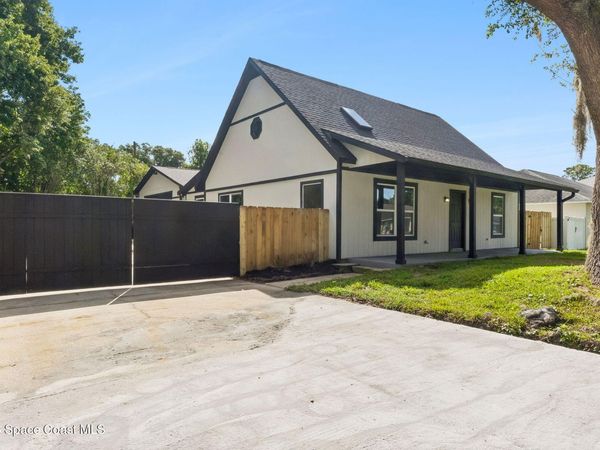 2713 Victory Palm Drive , Edgewater, FL 32141